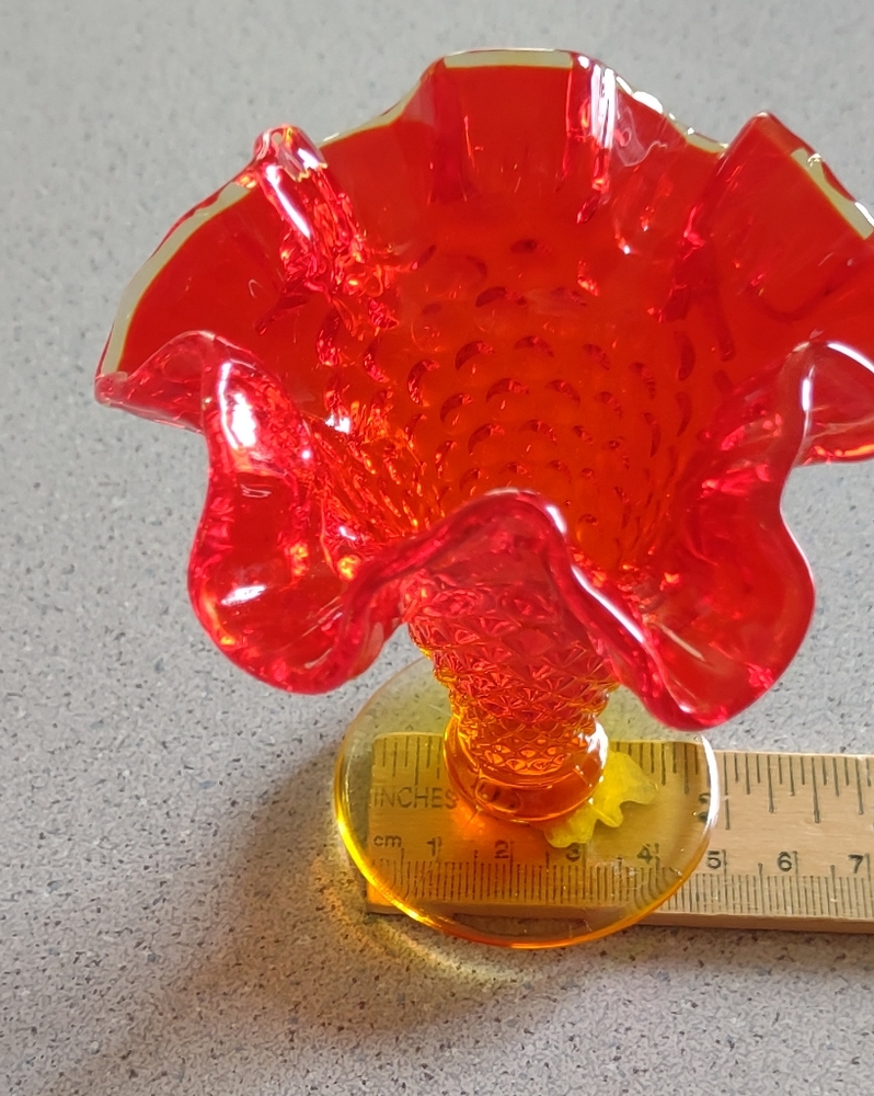 Lower price!*Amberina mini vase(4") - Picture 6 of 6